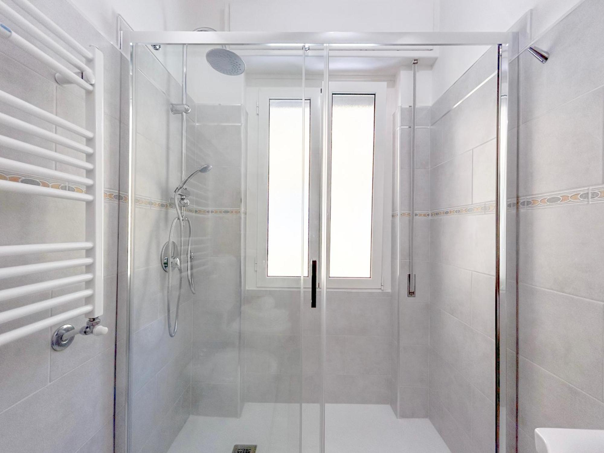 Elegant House - Centro - 400Mt Dal Mare Leilighet Ventimiglia Eksteriør bilde
